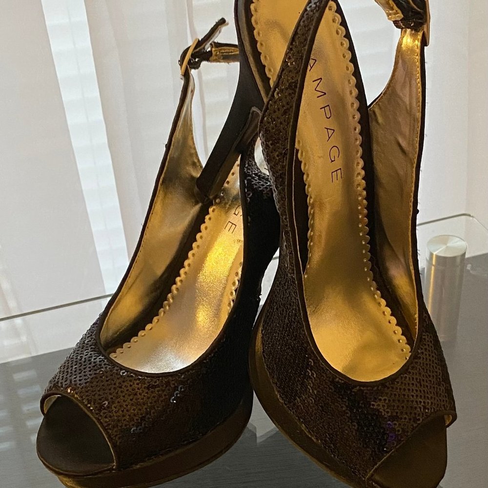 Shimmery black high heels 7.5